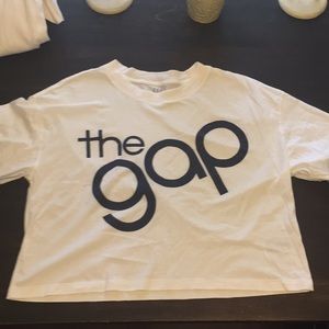 Gap Cropped Style T Shirt